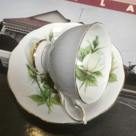 Royal Standard "Virgo" Light Blue Marble Glaze White Rose Cup and Saucer - Picture 3 of 8